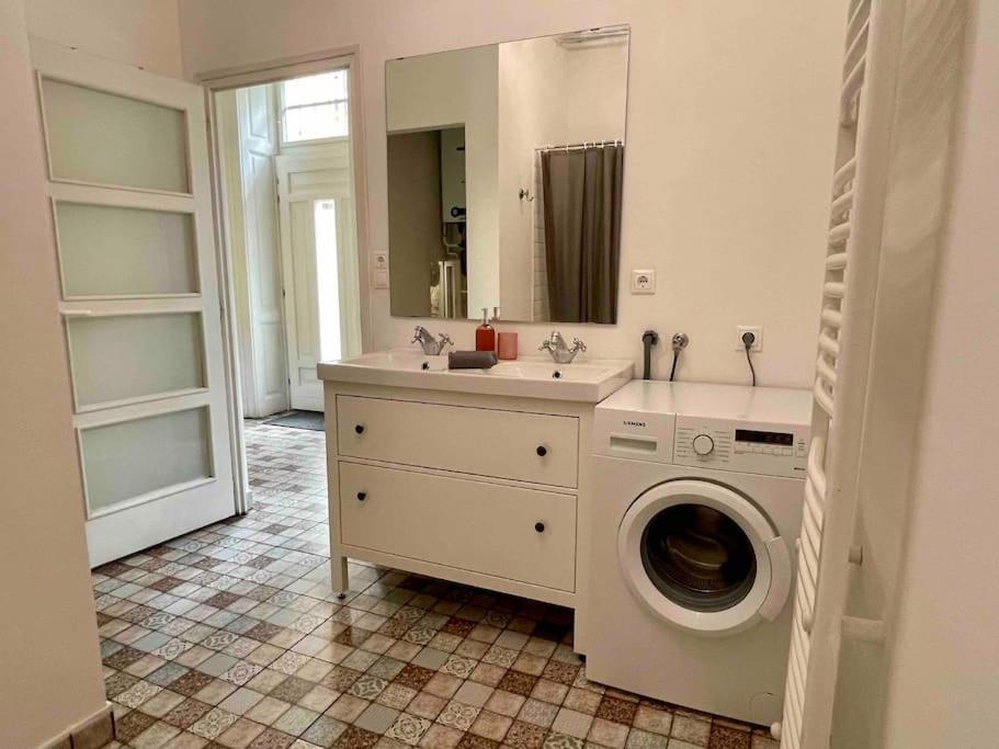 Knezits Spacious Ac Terrace Free Parking 부다페스트 외부 사진