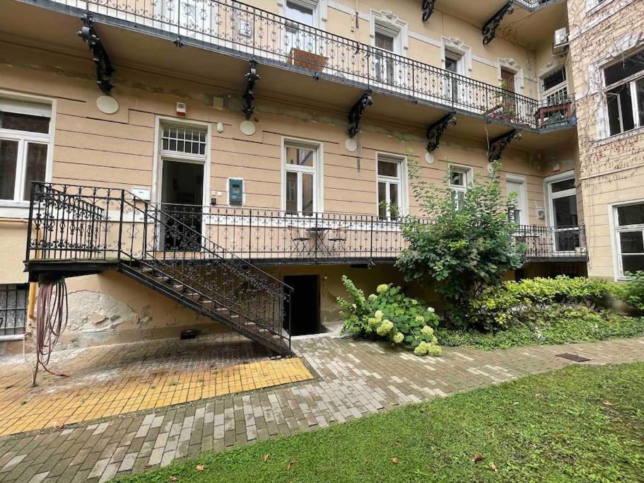Knezits Spacious Ac Terrace Free Parking 부다페스트 외부 사진